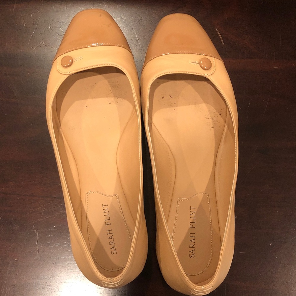Sarah Flint Two-Tone Beige Cap-Toe Ballet Flats